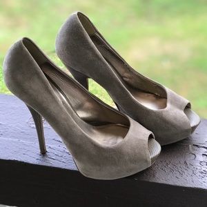 Peep toe grey platform heels